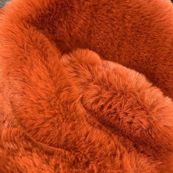 Anthropologie fuzzy bucket hat orange - Picture 6 of 7